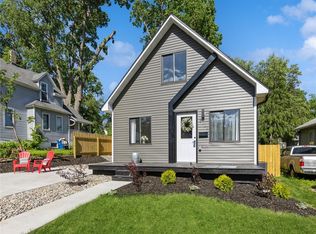 3111 7th St, Des Moines, IA 50313