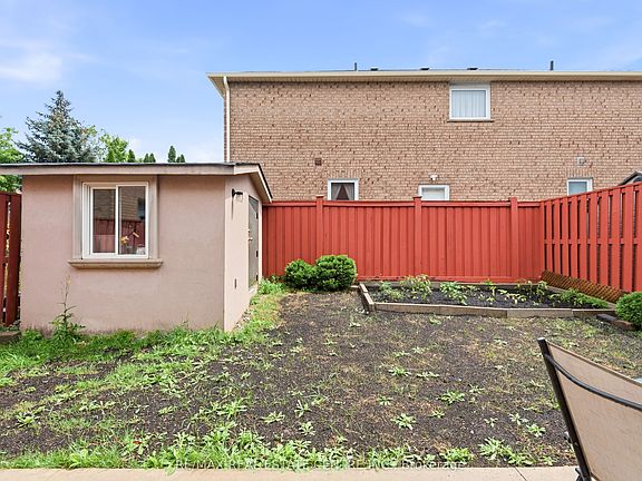 4th image of 173 Monte Carlo Dr