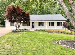 209 Pilots Ridge Dr, Bessemer City, NC 28016