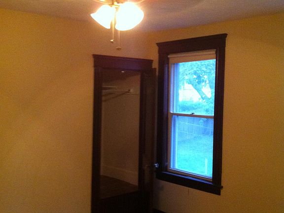 3rd image of 336 Riverside Ave