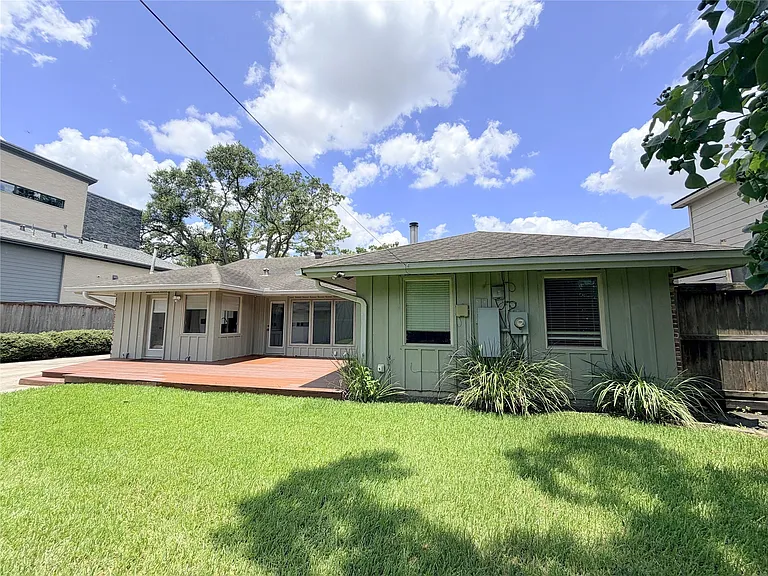 5019 Yarwell Dr — Photo 32