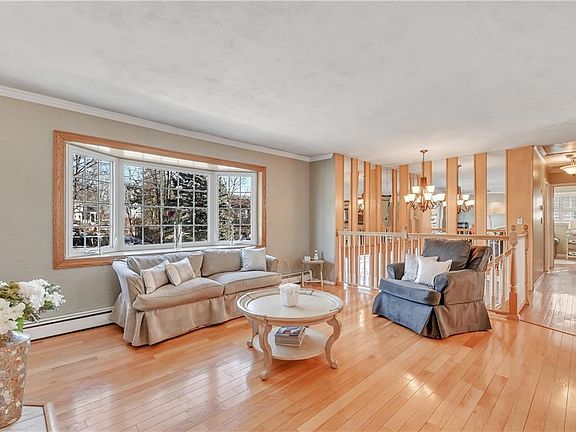 3rd image of 402 Philo St