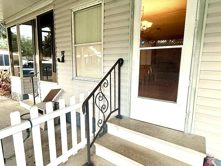16648 Daeza Dr — Photo 18