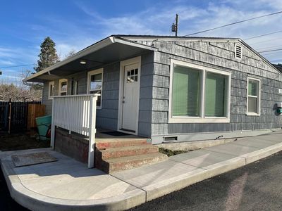 168 N Laurel St, Ashland, OR, 97520