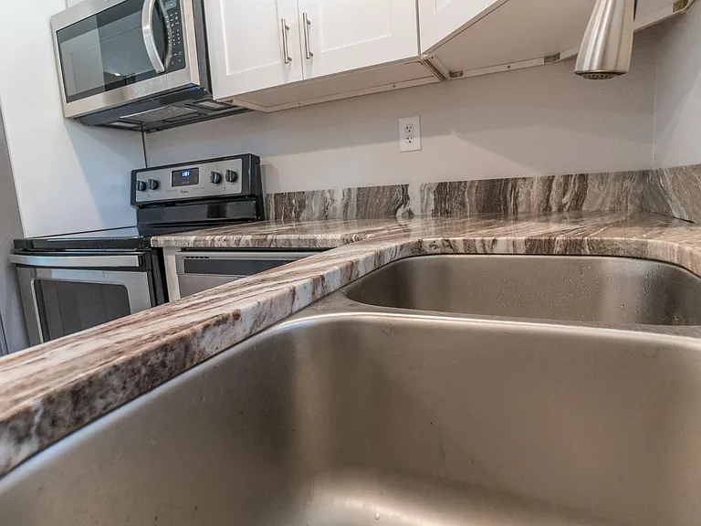 1517 N Grandview St #1 — Photo 9