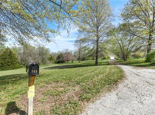 504 S Oak St, Bates City, MO 64011