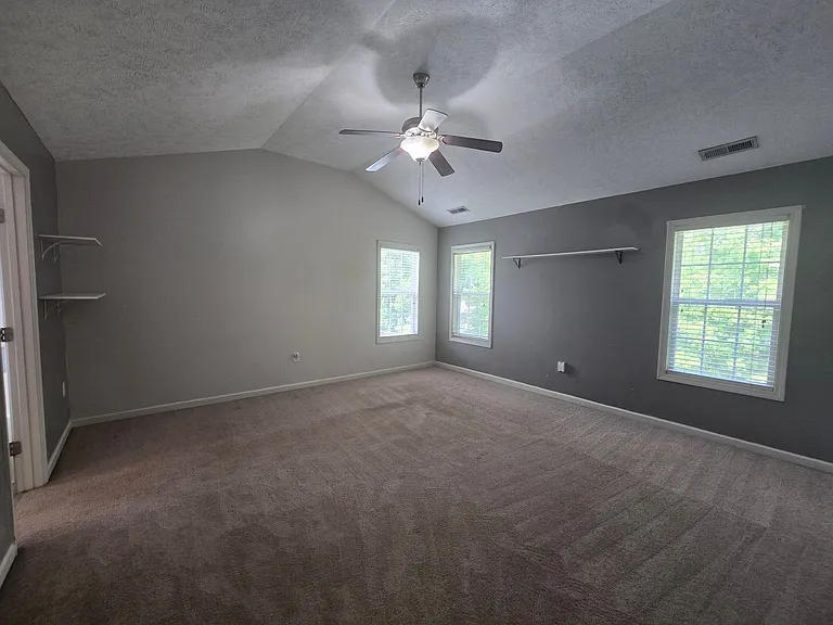 5944 Kindley Dr — Photo 13