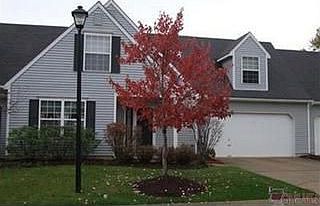 2nd image of 118 Dover Place Ln
