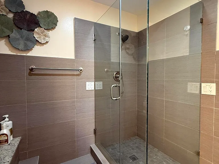 803 NE 2nd Ave #STUDIO — Photo 7