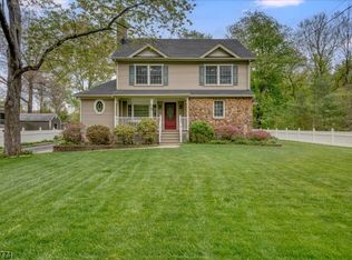 315 Morristown Rd, Long Hill Twp., NJ 07933
