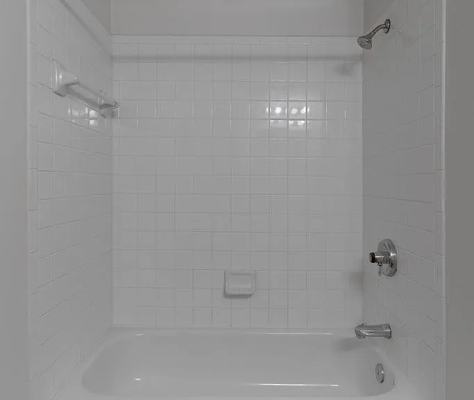 La Crosse Apartments — Photo 55