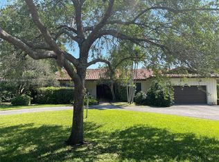 450 Gondoliere Ave, Coral Gables, FL 33143