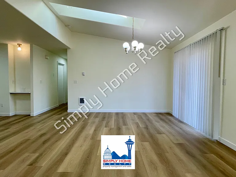3 bed, 2.0 bath, 1234 sqft, $2,650 — Photo 13