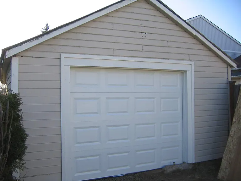 1560 SE Oak St — Photo 10