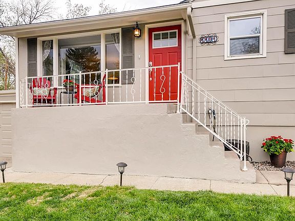 3rd image of 1101 E Dartmouth Ave