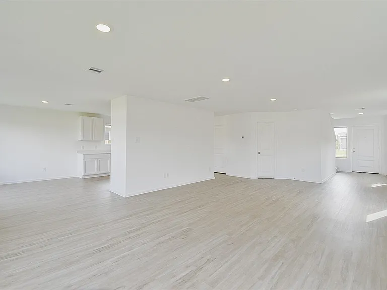 18546 Cepagatti Dr — Photo 7