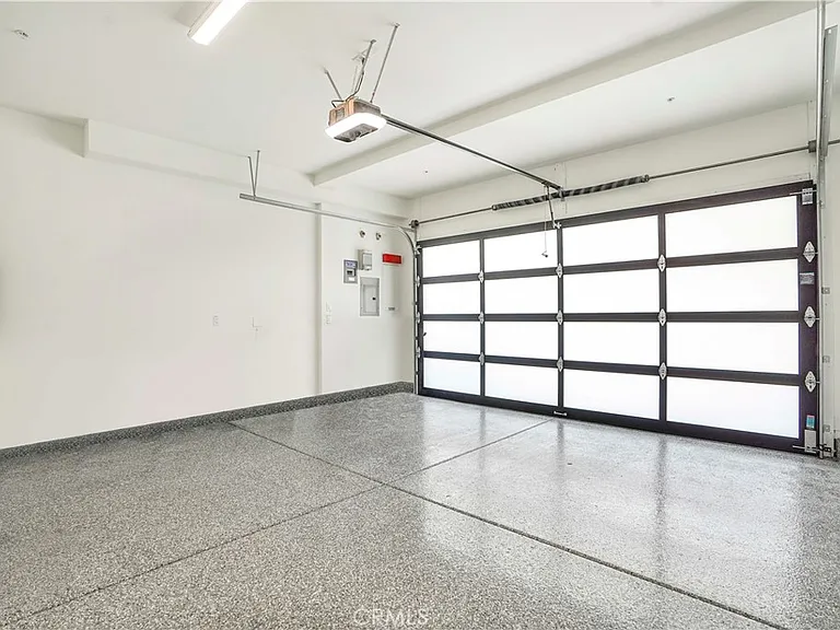 745 Aldea Dr — Photo 33