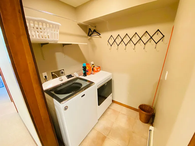 4150 Columbine Dr — Photo 38