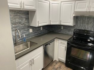 8720 SW Tualatin Rd APT 110, Tualatin, OR 97062