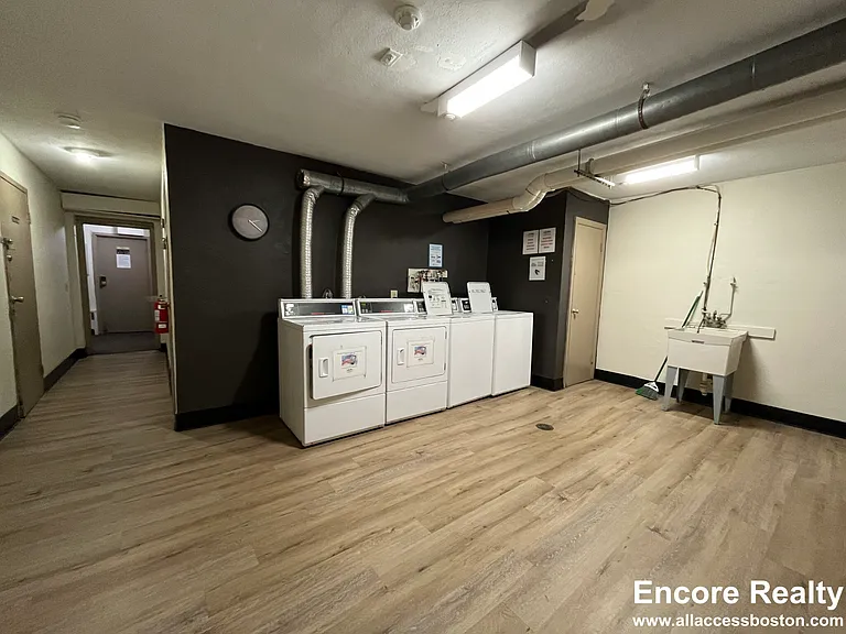 220 Babcock St #3A — Photo 22