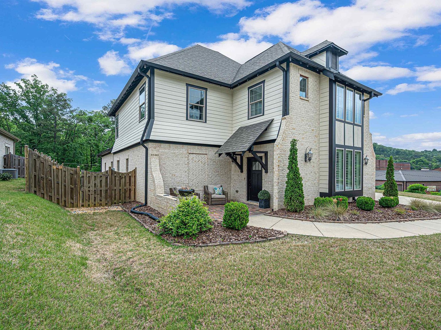 100 Keeneland Grn, Pelham, AL 35124 Zillow
