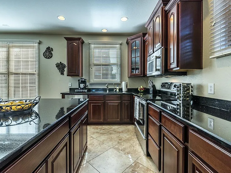 1628 E Canyon Creek Dr — Photo 20