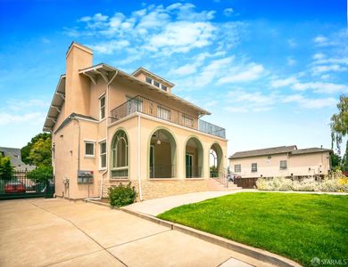 435 Vernon St, Oakland, CA, 94610