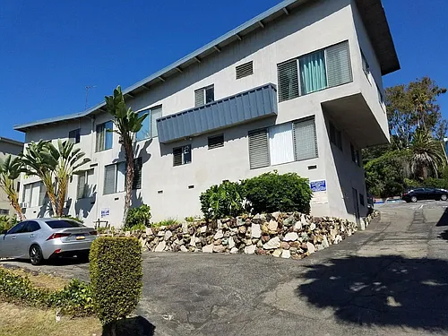 10777 Rose Avenue Properties Photo 1