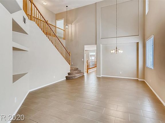 3rd image of 3973 Irvin Ave