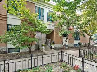 2820 N Greenview Ave APT C, Chicago, IL 60657
