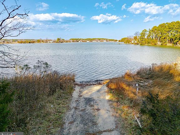 2nd image of 16125 Bradburn Ln