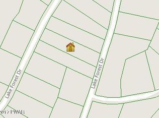 723 Lake Forest Dr, Dingmans Ferry, PA 18328