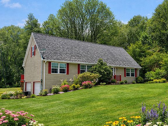 2nd image of 133 White Deer Rocks Road