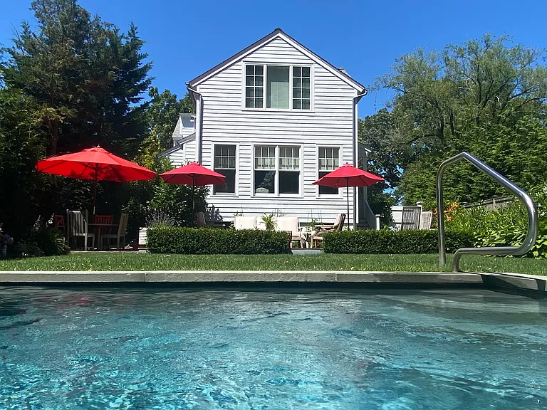 32 Franklin Ave — Photo 15