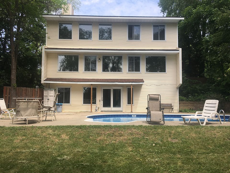 1st image of 2200 Bonnie Ln