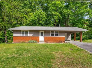 1004 Murphy Rd, Sevierville, TN 37862