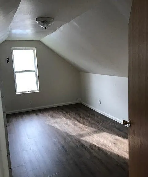 2210 Glenwood Ave #1 — Photo 8