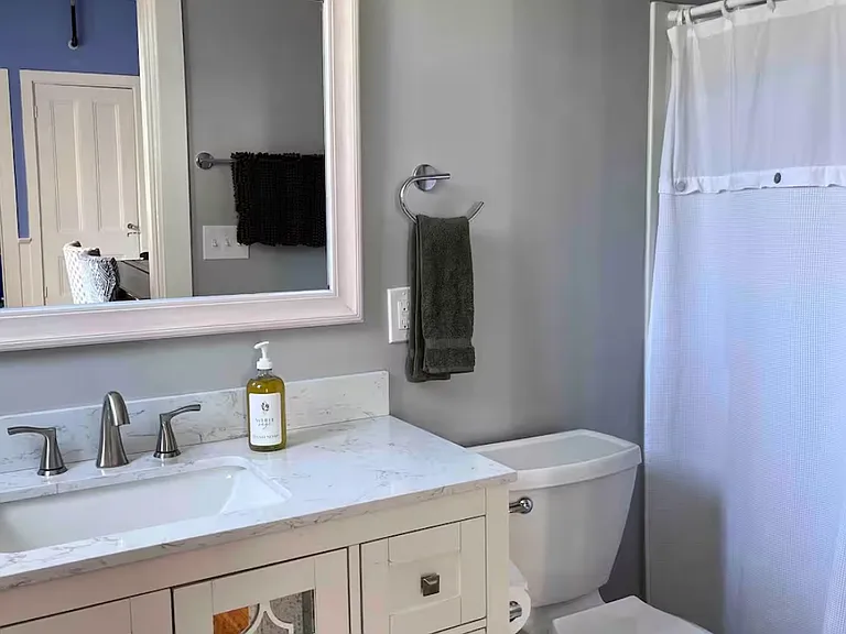 42 Thornton Ave #1 — Photo 5