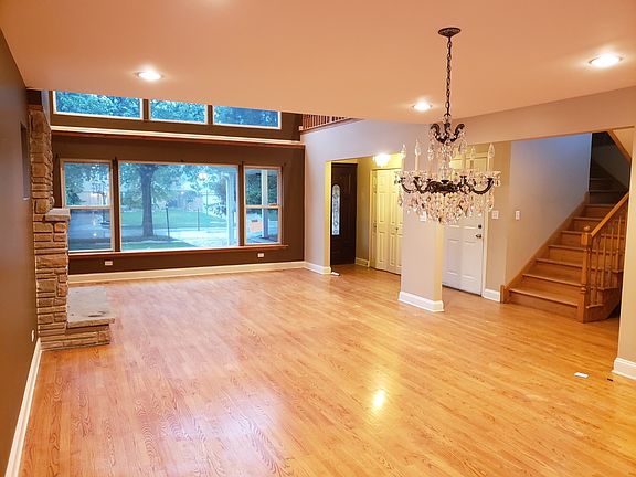 4th image of 5952 N Landers Ave