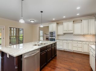 427 Fieldstone Dr, White House, TN 37188