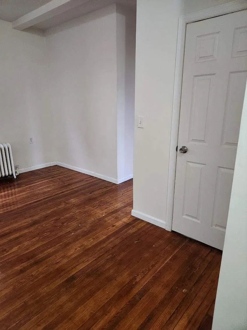 271 Targee St — Photo 2