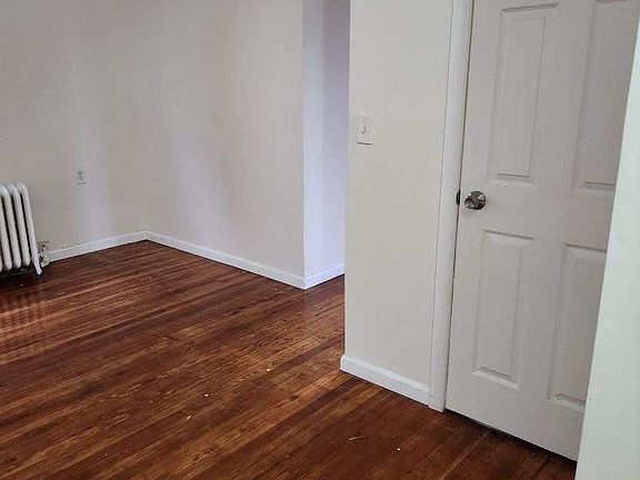 2nd image of 271 Targee St Floor 2