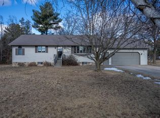 W5508 Bills Ln, Necedah, WI 54646