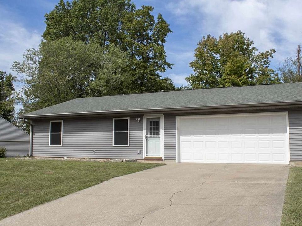 1st image of 374 S Poplar Dr