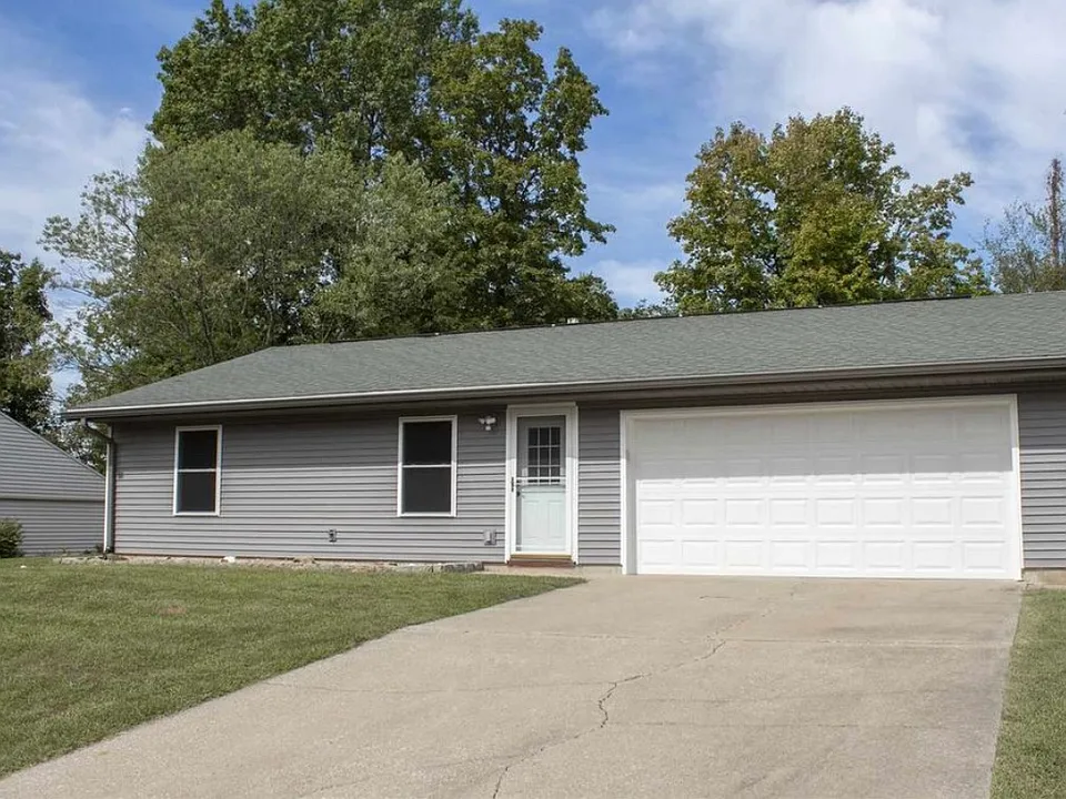 374 S Poplar Dr