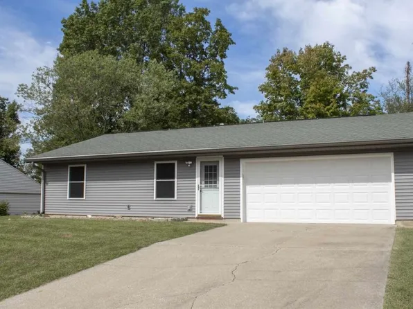 374 S Poplar Dr, Ellettsville, IN 47429