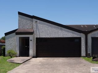 62 Waterfront Dr, Brownsville, TX 78520