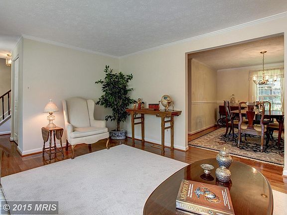 3rd image of 15405 Beachview Dr