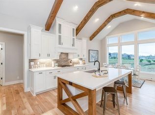 1705 SW 27th St, Lees Summit, MO 64082
