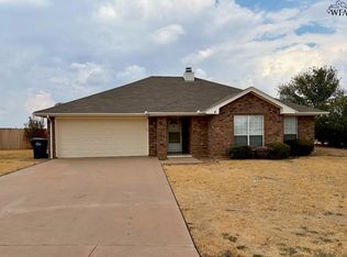 4 Delia Ct, Wichita Falls, TX 76302